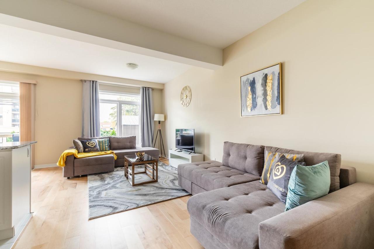 Globalstay Modern Townhomes In Lakeshore Steps To The Beach Hamilton Exteriér fotografie